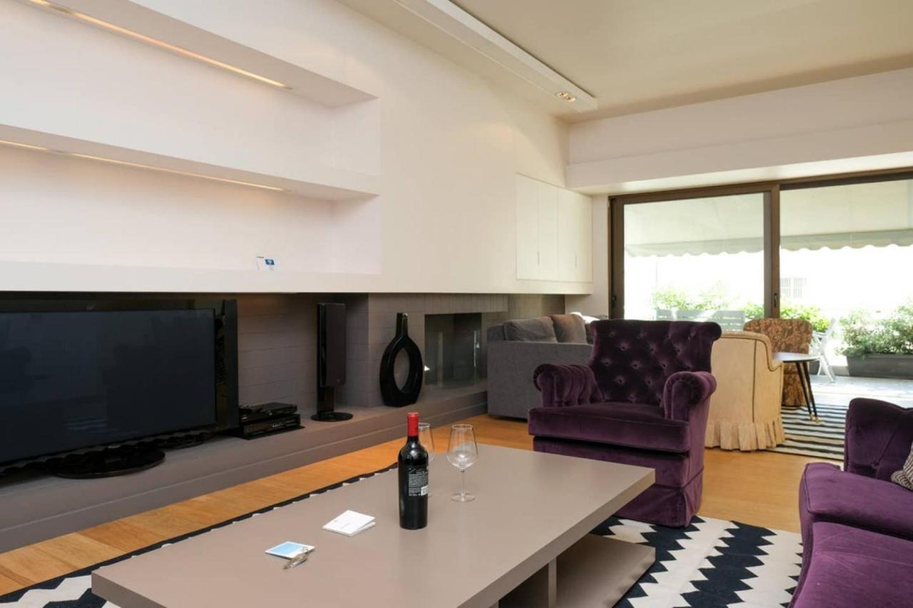 Urban Luxury Homm Apt. In Deinokratous Str. Apartment Athens Exterior photo